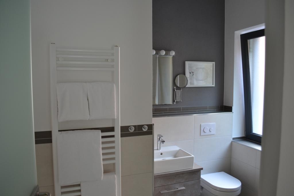 Boutique-Hotel "Stilvoll" Andernach Room photo